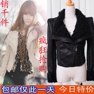 2012 women autumn and winter real genuine leather jacket raccoon fur coat outerwear short design leather clothing