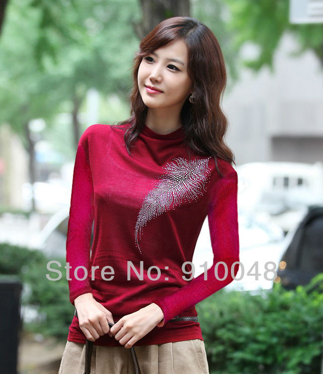 2012 women maple leaf  hot drilling O-neck T-shirt / fashion bottoming shirt for lady/ free shipping