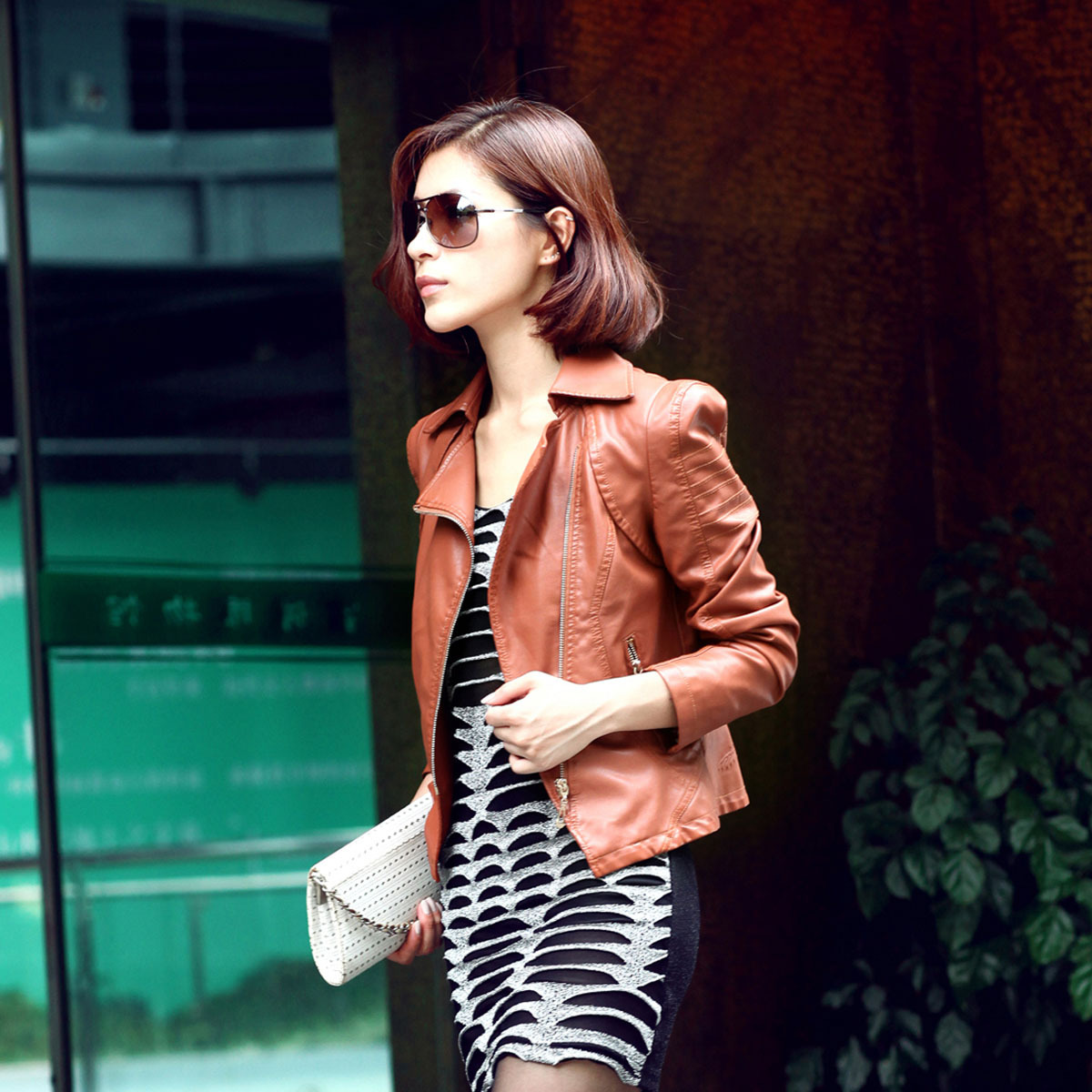 2012 women's autumn PU water wash casual leather clothing women's short design slim models short jacket