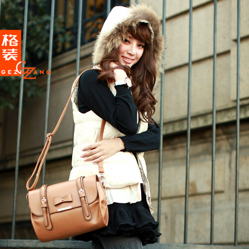 2012 women's hooded fur collar short design 90 velvet down coat vest y29