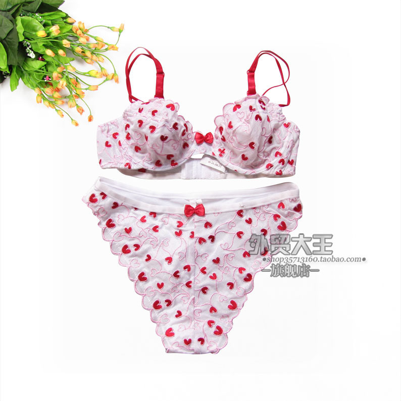 2012 women's romantic sexy lace heart embroidery ultra-thin underwear set wn104