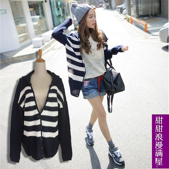 2013 autumn and winter women h9412 blue and white stripe double pocket with a hood sweater cardigan