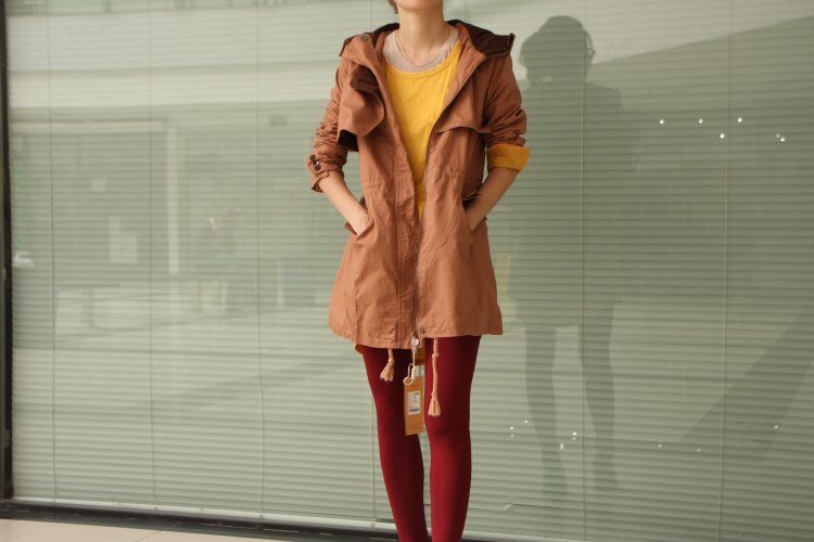 2013 autumn and winter women's with a hood casual outerwear trench drawstring trench