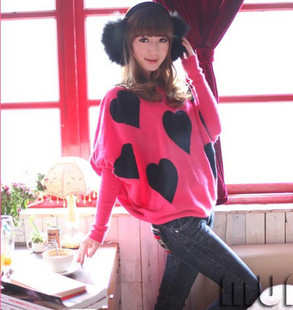 2013 autumn women's sweet fashion heart loose slit neckline pullover sweater female Free Shipping