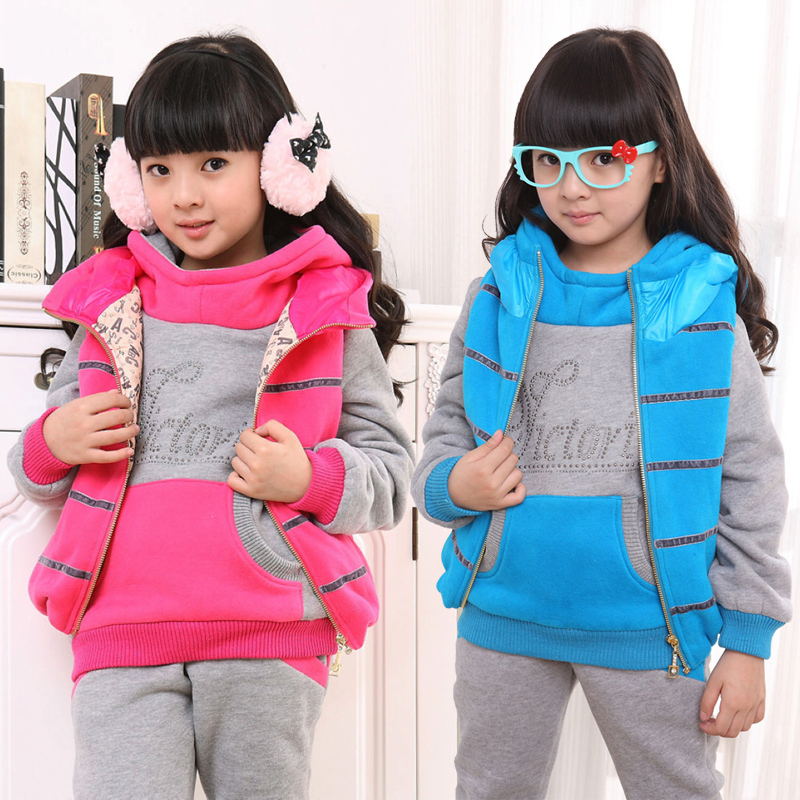 2013 Children's clothing female child 2013 autumn and winter sweatshirt vest three pieces set 12c2103