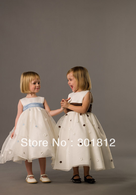 2013 Cute Customer-made Round Neckline Sash Tea Length Pleated Dress (FGD-005)