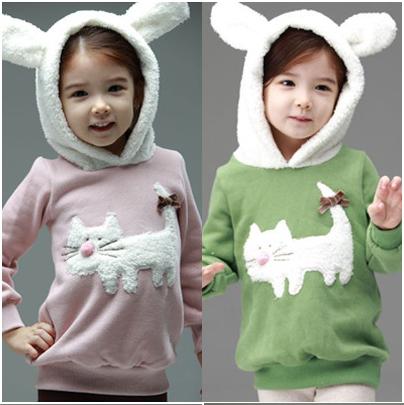 2013 explosion models children's clothing cute cat long version of the children's hooded sweater jacket shirt free shipping
