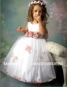 2013 Hot Flower Girl Dress Nice Party Wear Many Layers Well Design With Lovely Flower In It nice princess dress 2-10Y