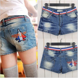 2013 Korean Cute Color Bar Belt Small Airplane Printing Pocket Denim Shorts