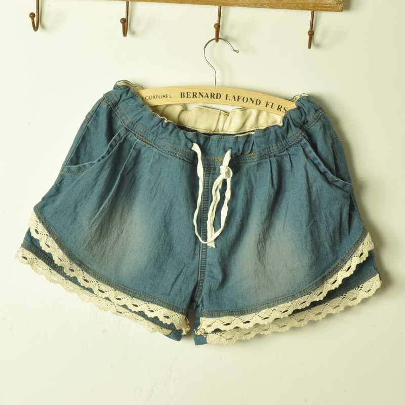 2013 lacing laciness elastic waist jeans denim shorts loose wide leg pants shorts female 910