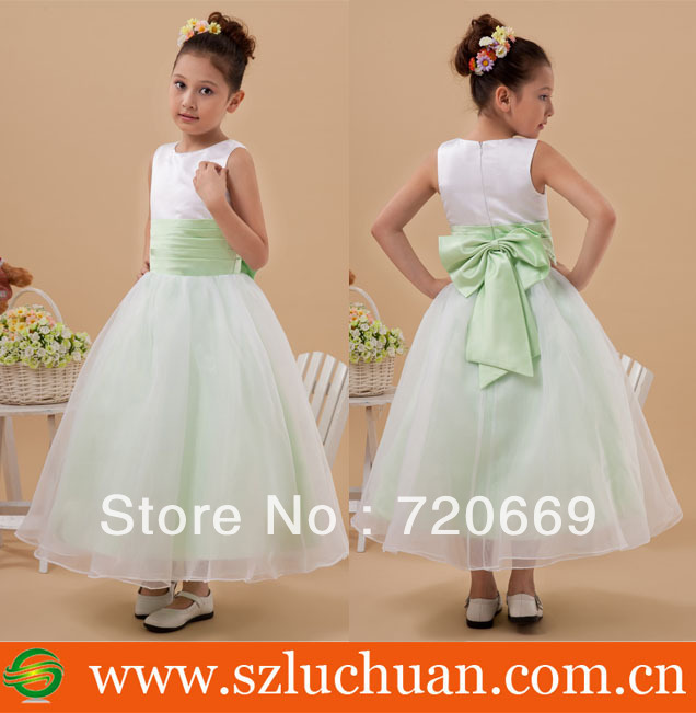 2013 New arrival sleeveless beautifil light green bow flower girl dress