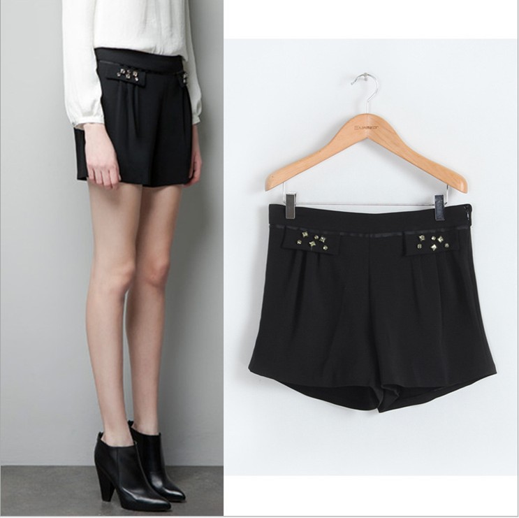 2013 new arrval fashion elegant Black jewelry Beading Decorate shorts pant Slim casual hot item high quality brand design