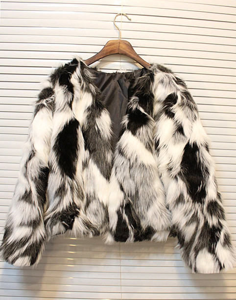 2013 new Black and white gradient color block decoration ladies luxury faux fur short design outerwear