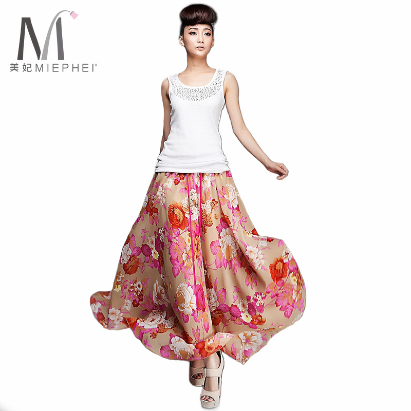 2013 new chiffon skirt mopping the floor full dress chiffon bust skirt bohemia beach dress Leather dots stripes Geometry