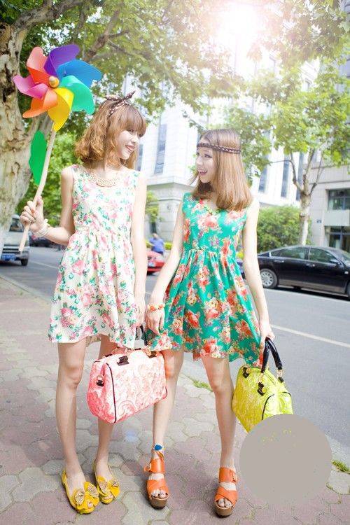 2013  New fashion for the Women's chiffon dress with printed and ruffles neck for asos