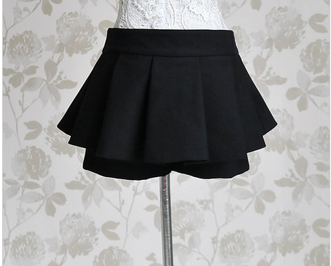 2013 New Spring Elegant Black Fashion Design Short Pant Pleated Loose Short Skirt for Women #Vintage Collection#