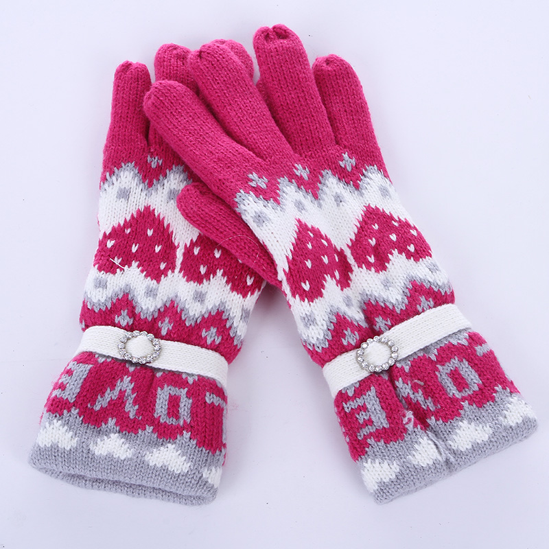 2013 sex hot frre ship Winter lovers fashion plus velvet thickening thermal gloves winter strawberry yarn gloves