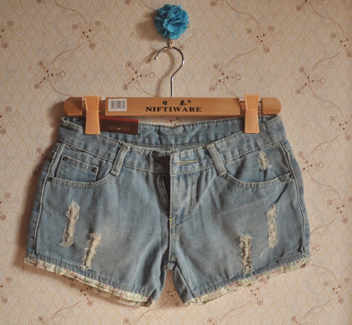 2013 spring and summer denim shorts female distrressed loose female shorts denim