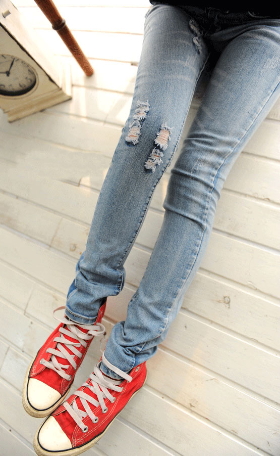 2013 spring and summer women's water wash light blue hole tight-fitting skinny pants pencil pants jeans