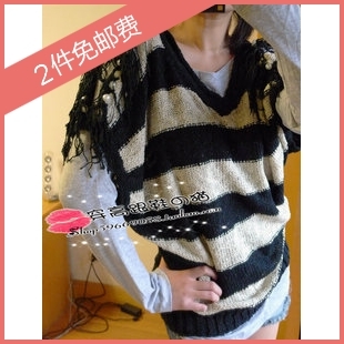 2013 spring deep v neck black and white stripe wide beading tassel strapless sleeveless sweater