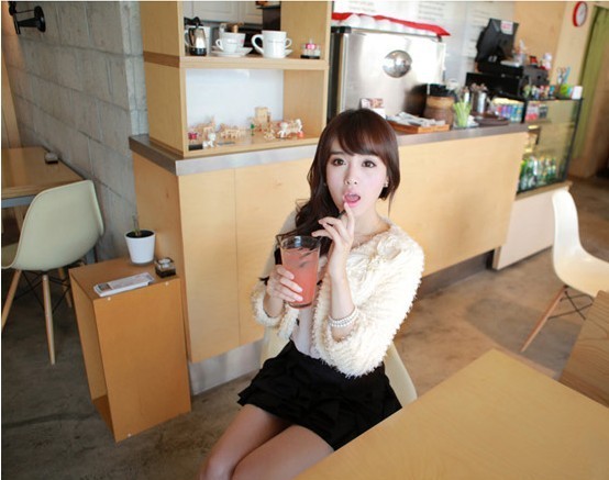 2013 spring elegant gentlewomen plush small cape short jacket cardigan