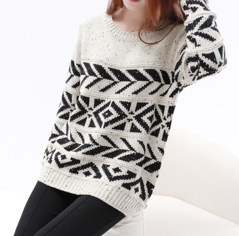 2013 spring fashion loose o-neck geometric graphic patterns sweep placketing pullover knitted sweater ad343