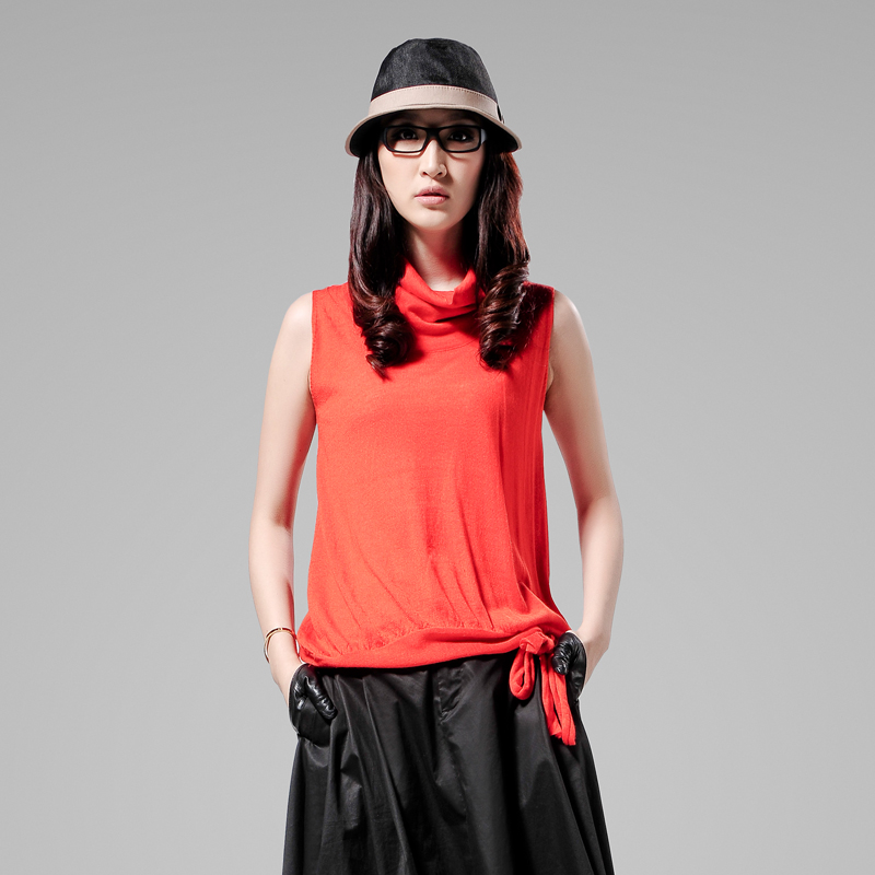 2013 spring women's shirt solid color sleeveless new arrival sweater