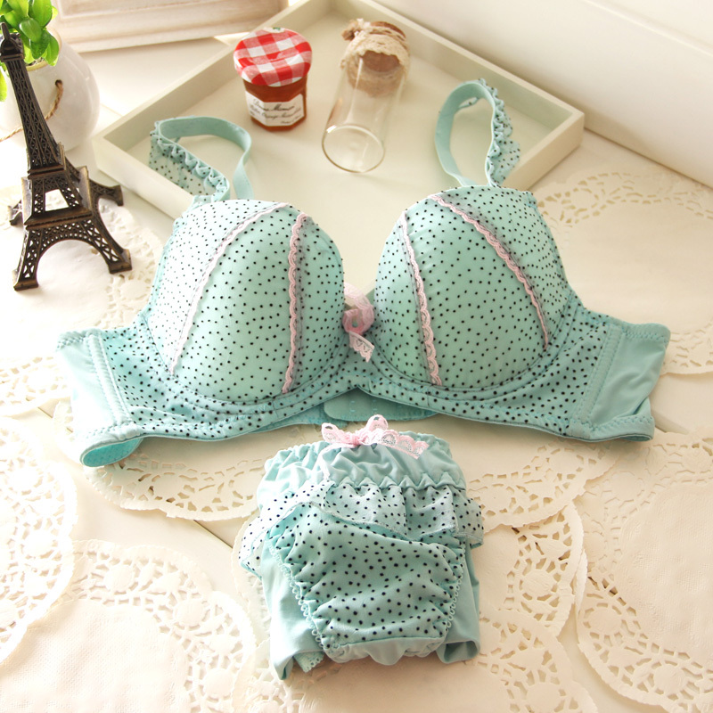 2013 summer sweet lace decoration dot comfortable push up bra panties set