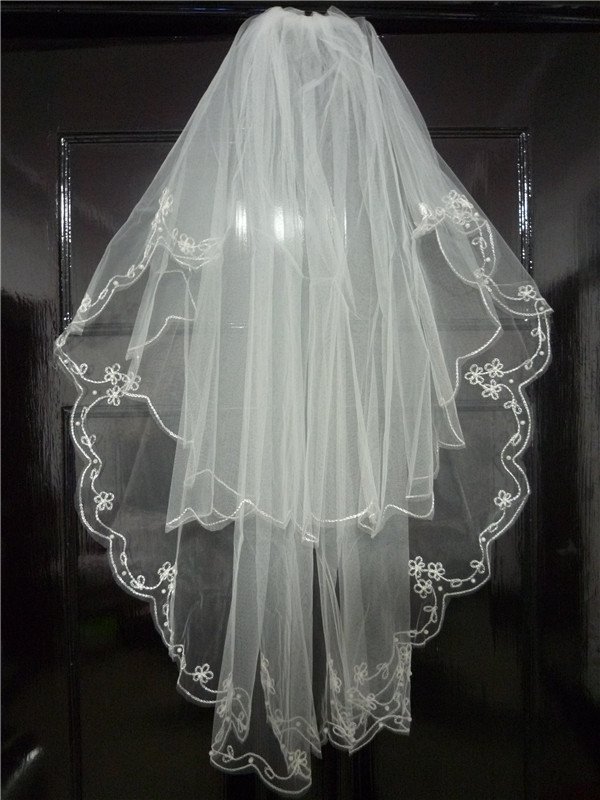 2013 Surprising Price! 2T Ivory Wedding Veil Embroidery Edge Bridal Veil 2 layers 1I sweetheart