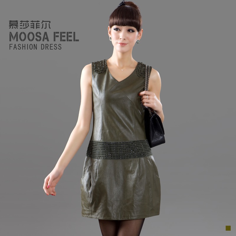 2013 women's slim sleeveless rhinestones genuine leather sheepskin one-piece dress skirt