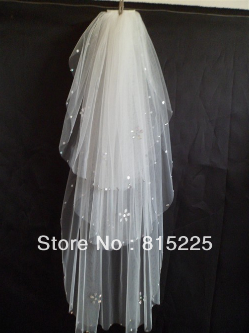 2013Stunning New Wedding Veils Bridal Veils Fingertip Veils Tulle Fabric With Crystals Flower Beaded Edge Three Layer Accessorie