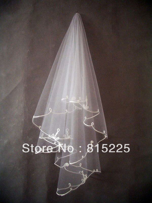 2013Tempting Elegant Wedding Accessories Bridal Veils Decoration Veil Two Layer Tulle Ribbon Edge Elbow Veil Length Ruffle