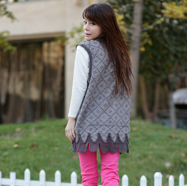2013wholesale Jacquard sweater exquisite wool waistcoat lengthen sweater vest with exquisite pattern sweater female