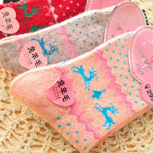 5pcs/lot. Thickening of the woman socks, Christmas gifts .  Free postage