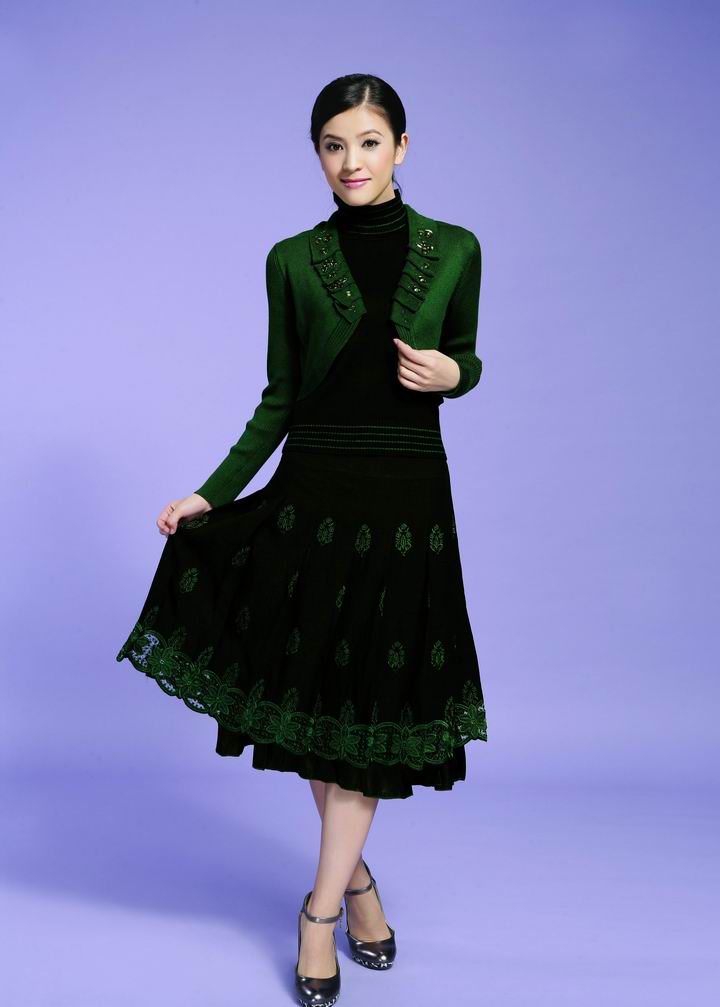 8387 professional women's skirt mother clothing piece set
