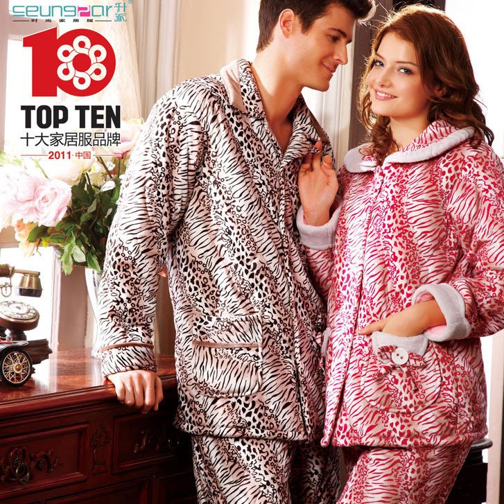 A free shipping 2011 new arrival coral fleece cotton-padded sleepwear winter thickening leopard print sweet lovers set