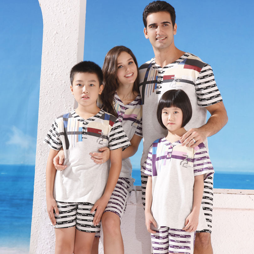 A free shipping 2012 lounge summer male women's child family fashion short-sleeve knitted pure cotton sleepwear hot