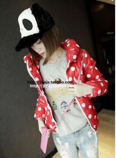 A free shipping 2012 women's pillow polka dot cotton-padded jacket wadded jacket