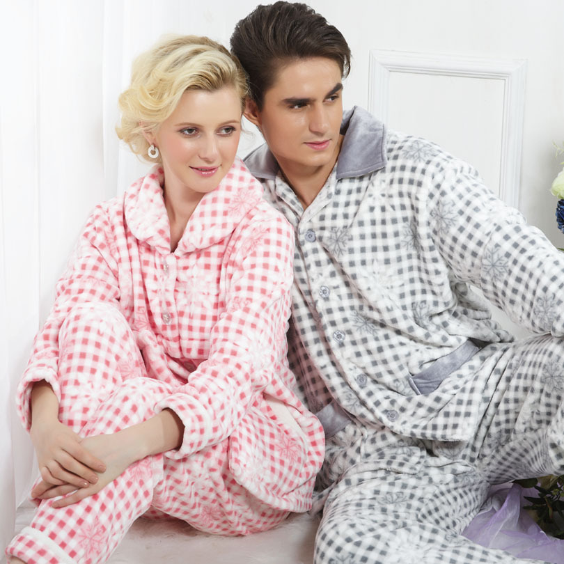 A free shipping Lounge sleepwear 2011 male women's fashion coral fleece lovers set