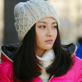 Autumn and winter female version of the hat pearl yarn knitted  China famous star YaoDi's best love