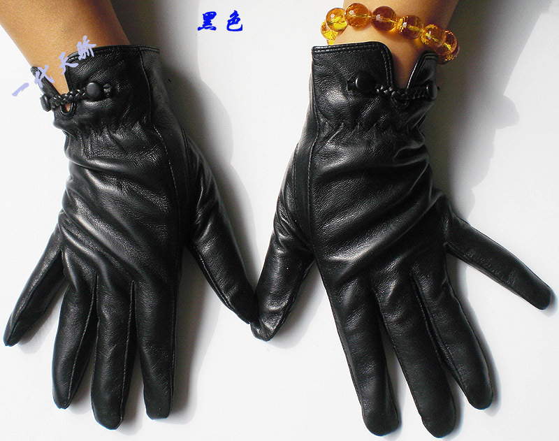 Autumn and winter  leather gloves  warm women's sheepskin gloves female