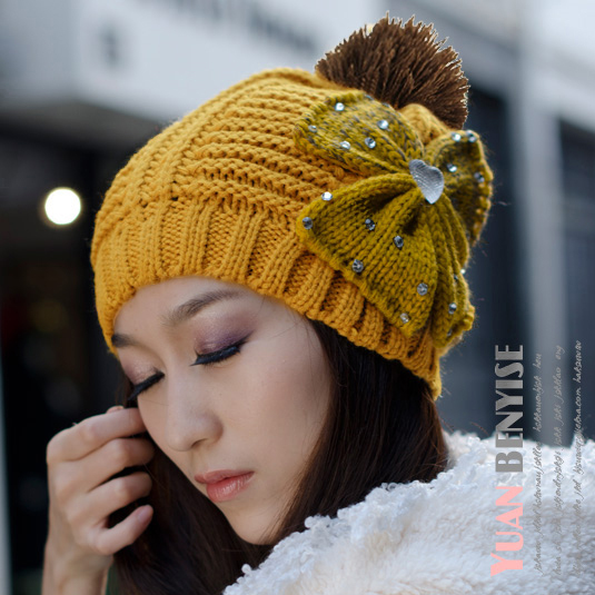 Autumn and winter women's hat sphere rhinestone four leaf clover thermal knitted hat knitted hat