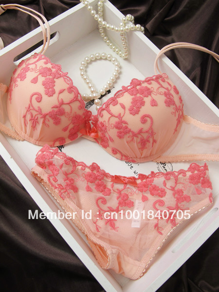 B h luxurious and noble givlie pink lace embroidery push up underwear set sexy bra, most sexy ladies' bra set, free shipping