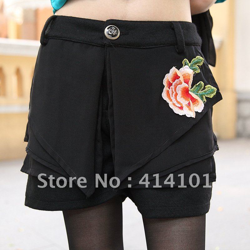 B.tears 2012 autumn and winter new style boximiya style embroidery special shorts