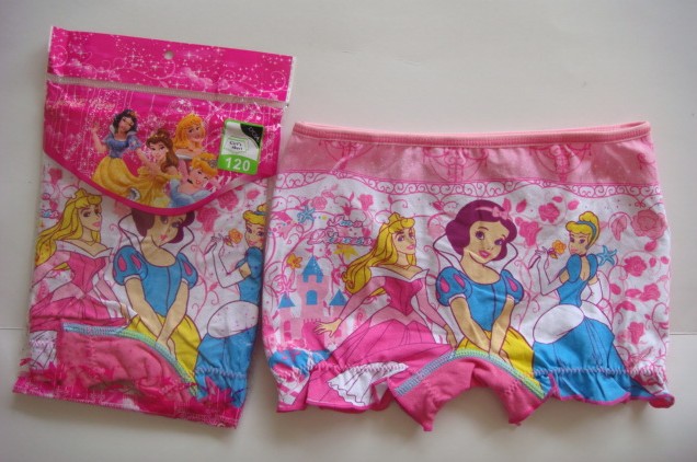 Baby girls casual cartoon 100% cotton hello kitty Strawberry Doll Snow White Dora wood ear pants lace panties kids underwear