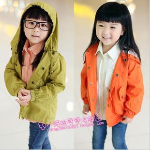 Baby2013 autumn girls clothing with a hood zipper 65 medium-long letter trench outerwear