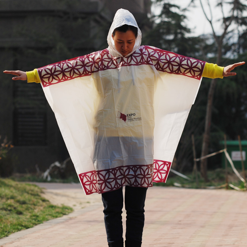Bacjo disposable outdoor raincoat no button Burberry travel disposable poncho