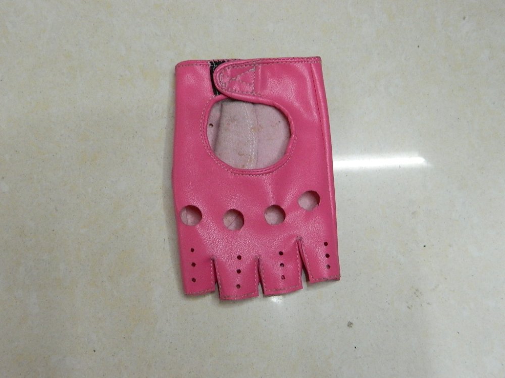 Bag mail lady's half refers to the brief paragraph gloves han2 ban3 half refers to the glove leather gloves