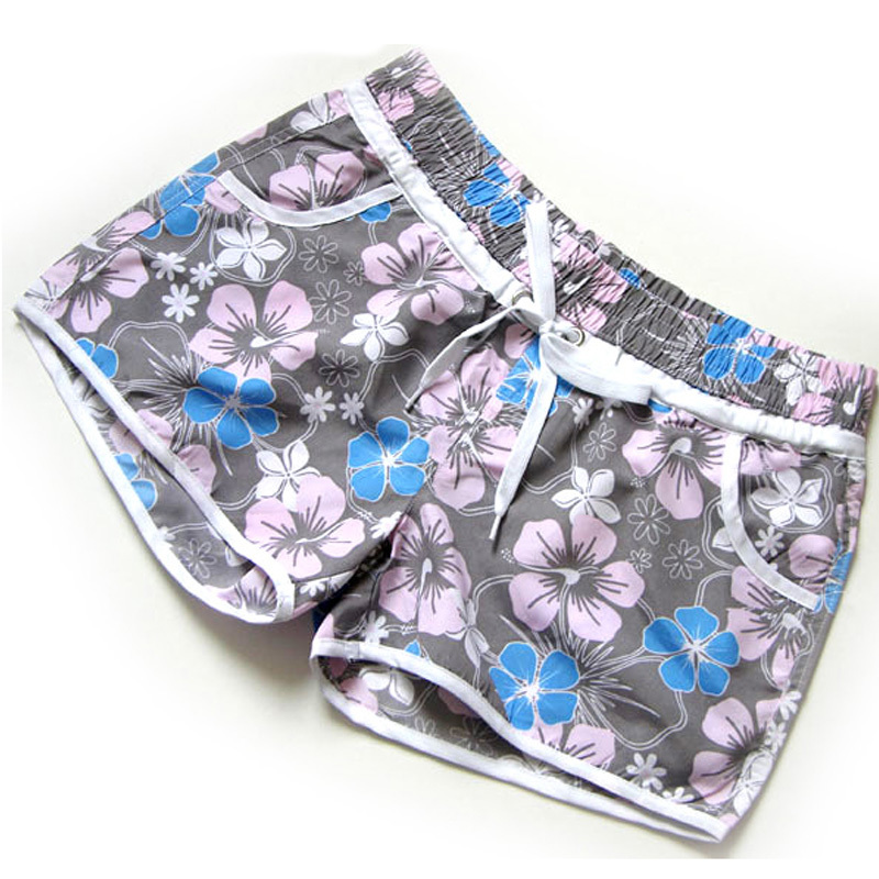 Beach pants women's shorts 3074 small hibiscus flowers