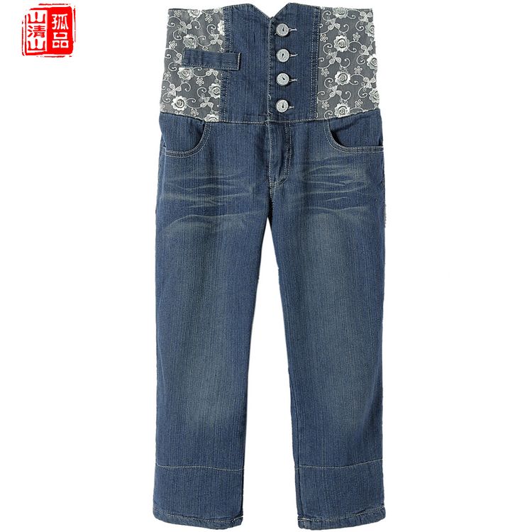 Beautiful lace . waist slim . denim knee length trousers .